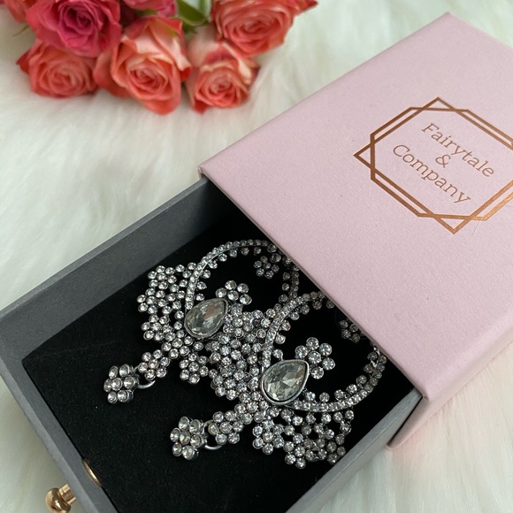 “Ava” Crystal rhinestone earrings wedding - Picture 4 of 4